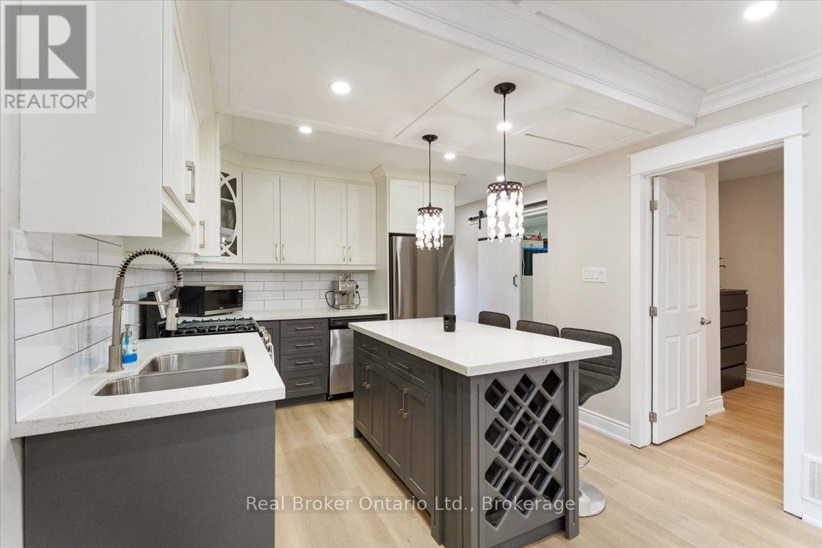 171 Britannia Avenue, Hamilton, Ontario  L8H 1X6 - Photo 14 - X12530936