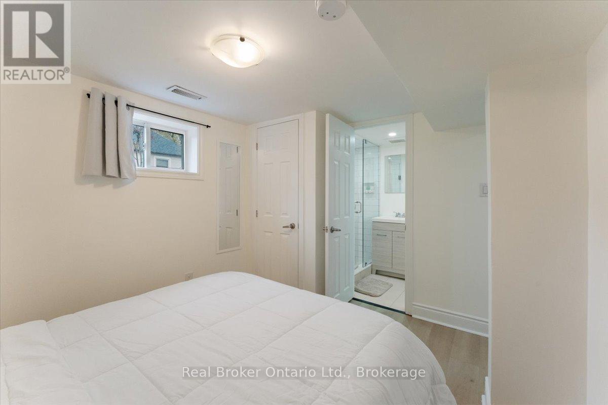 171 Britannia Avenue, Hamilton, Ontario  L8H 1X6 - Photo 34 - X12530936