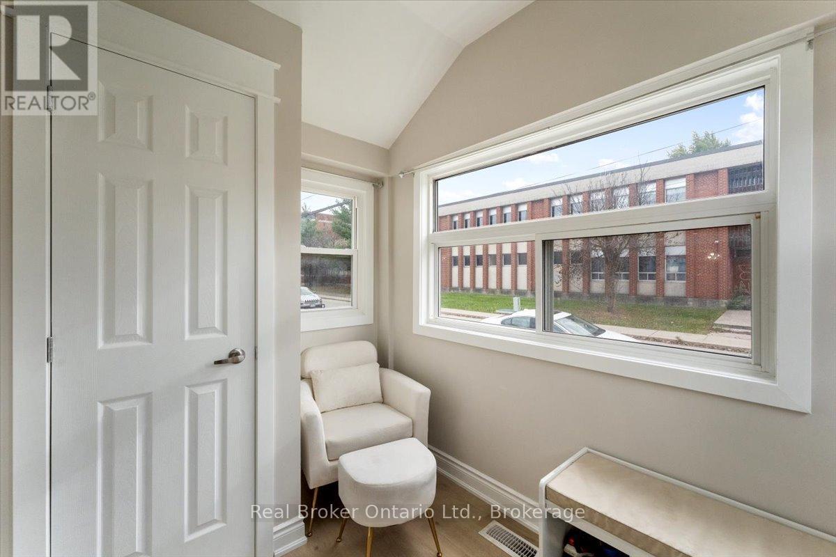 171 Britannia Avenue, Hamilton, Ontario  L8H 1X6 - Photo 6 - X12530936