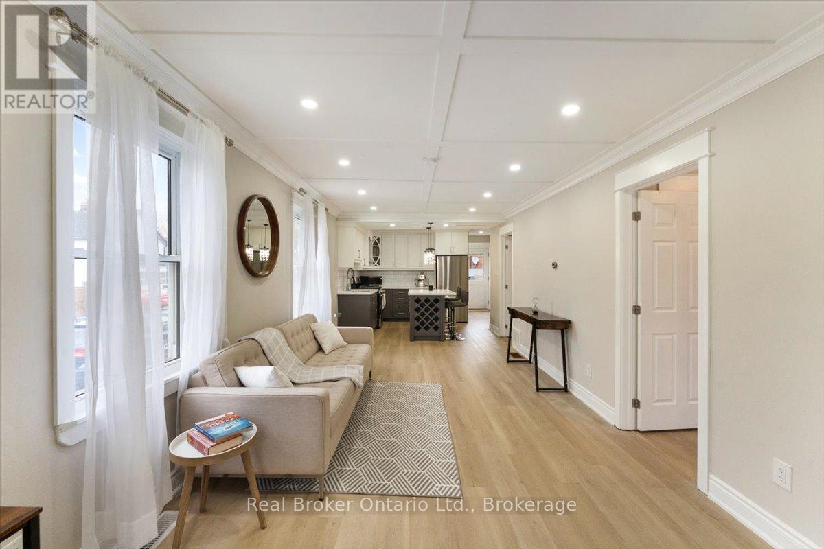 171 Britannia Avenue, Hamilton, Ontario  L8H 1X6 - Photo 7 - X12530936