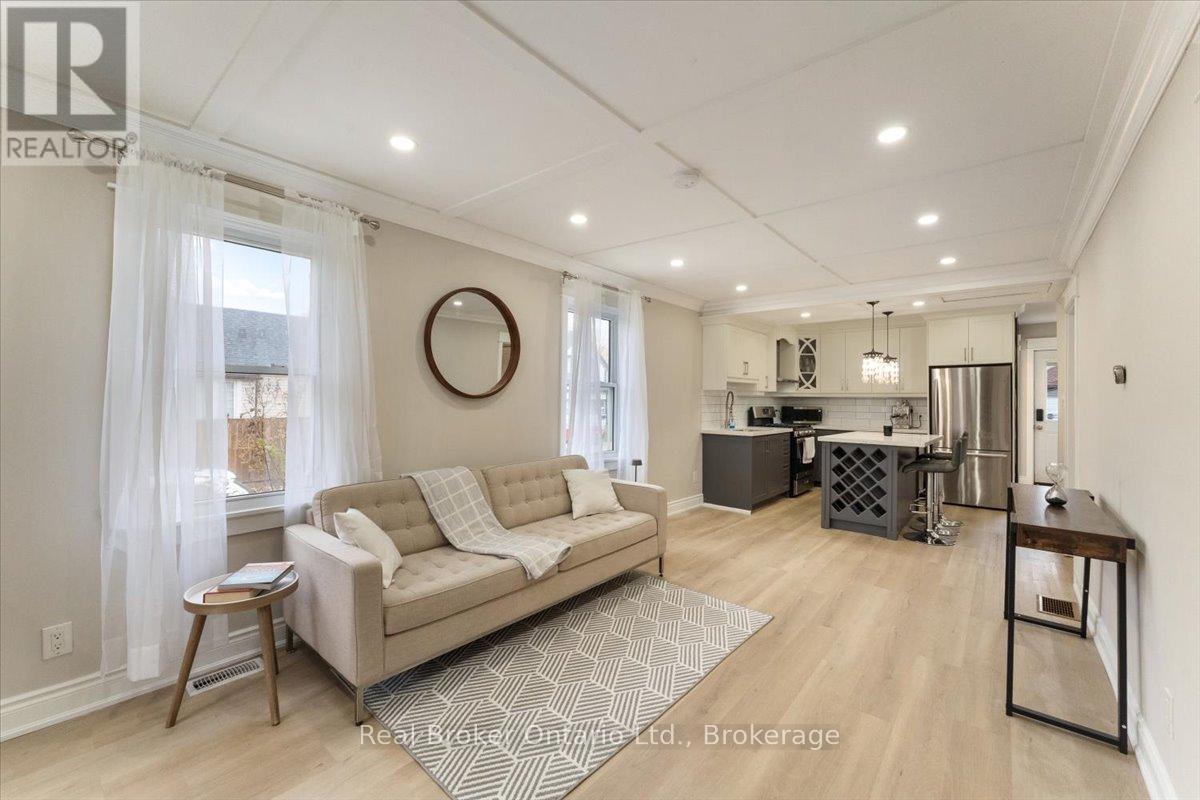 171 Britannia Avenue, Hamilton, Ontario  L8H 1X6 - Photo 9 - X12530936