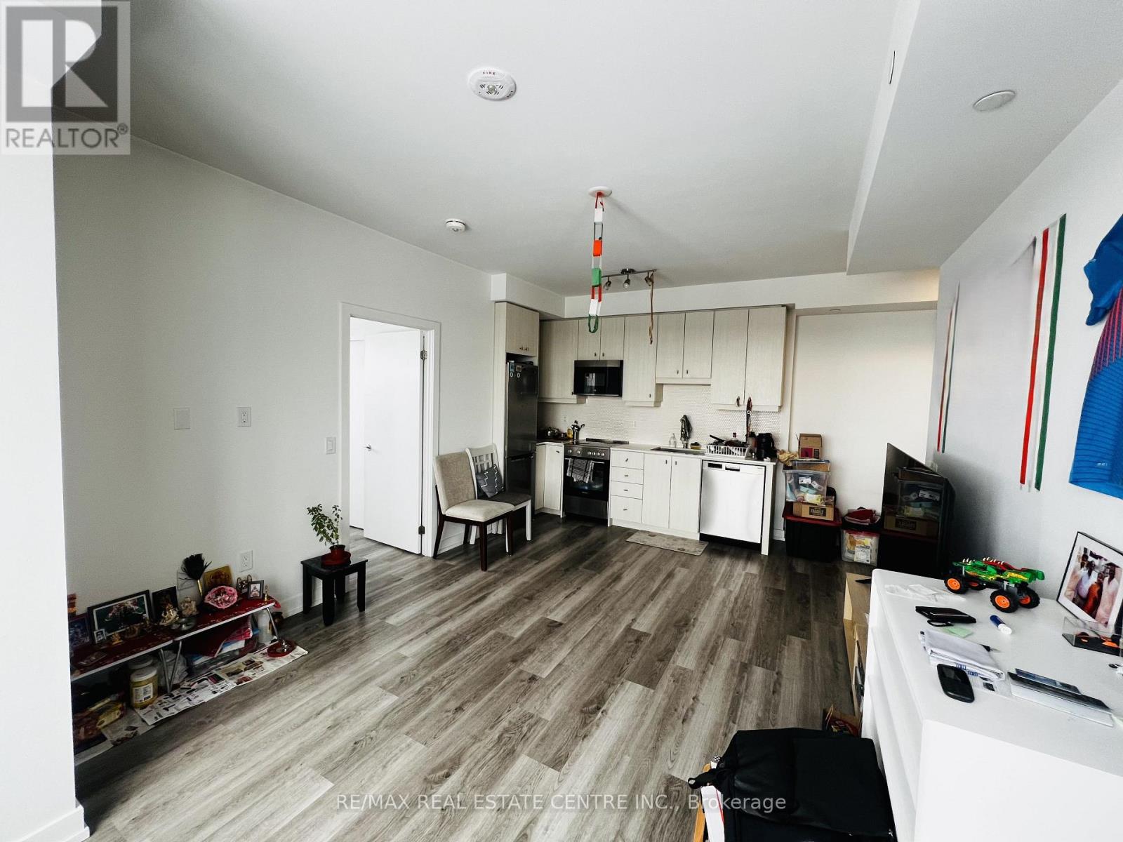 809 - 15 Wellington Street S, Kitchener, Ontario  N2G 0E4 - Photo 13 - X12530802