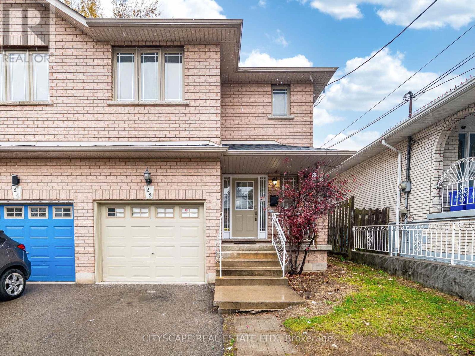 22 JONES STREET, Hamilton, Ontario