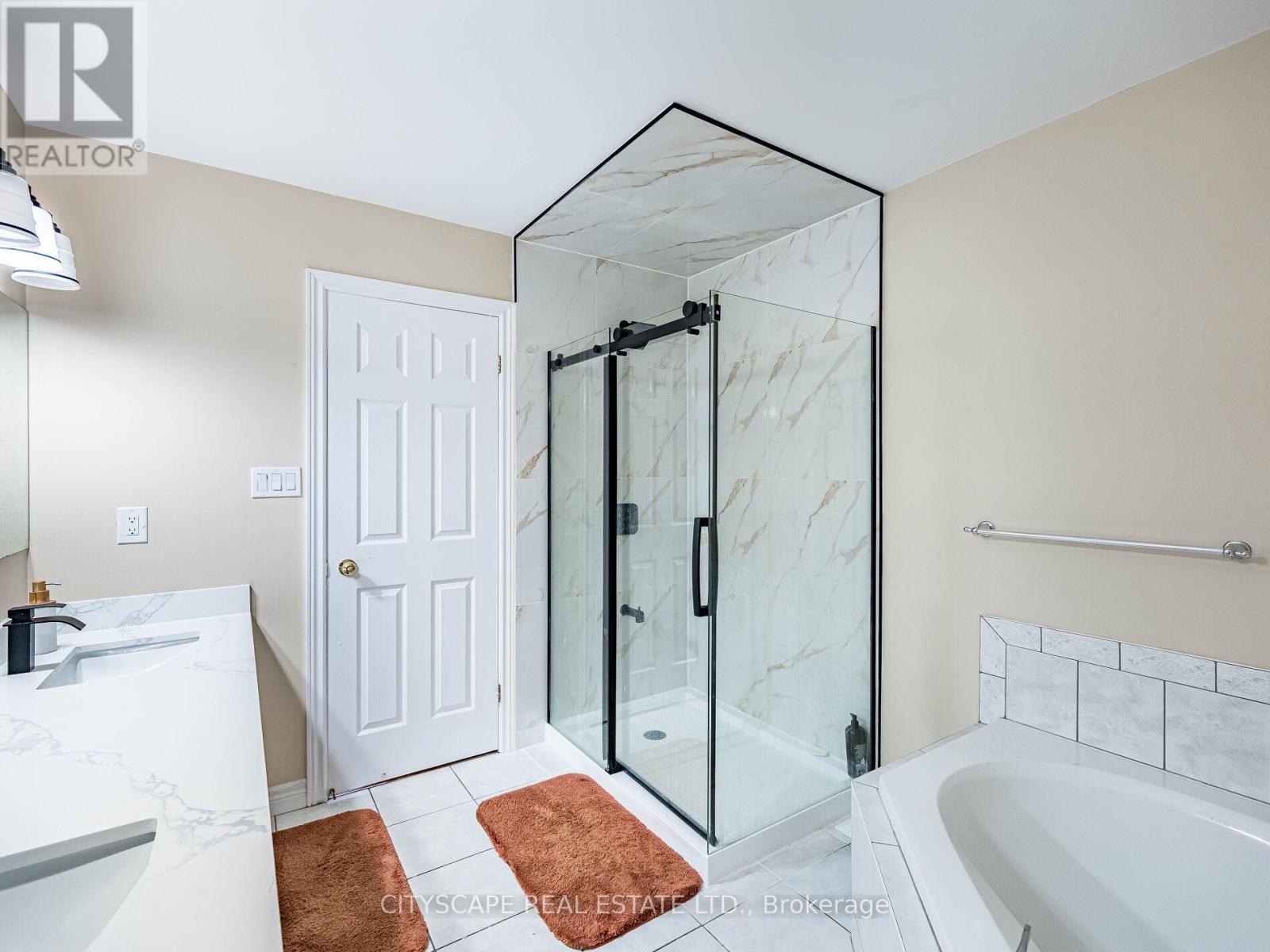 22 Jones Street, Hamilton, Ontario  L8R 1X8 - Photo 21 - X12530834