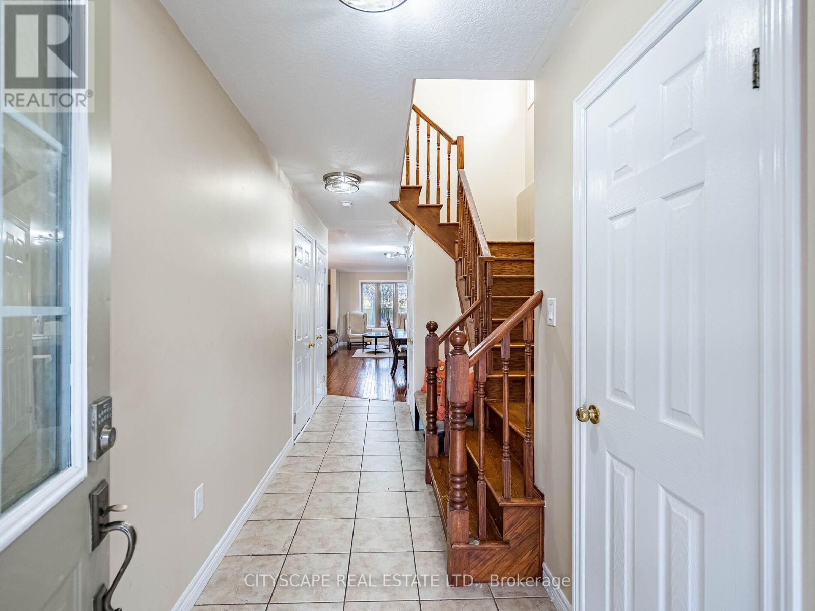 22 Jones Street, Hamilton, Ontario  L8R 1X8 - Photo 4 - X12530834