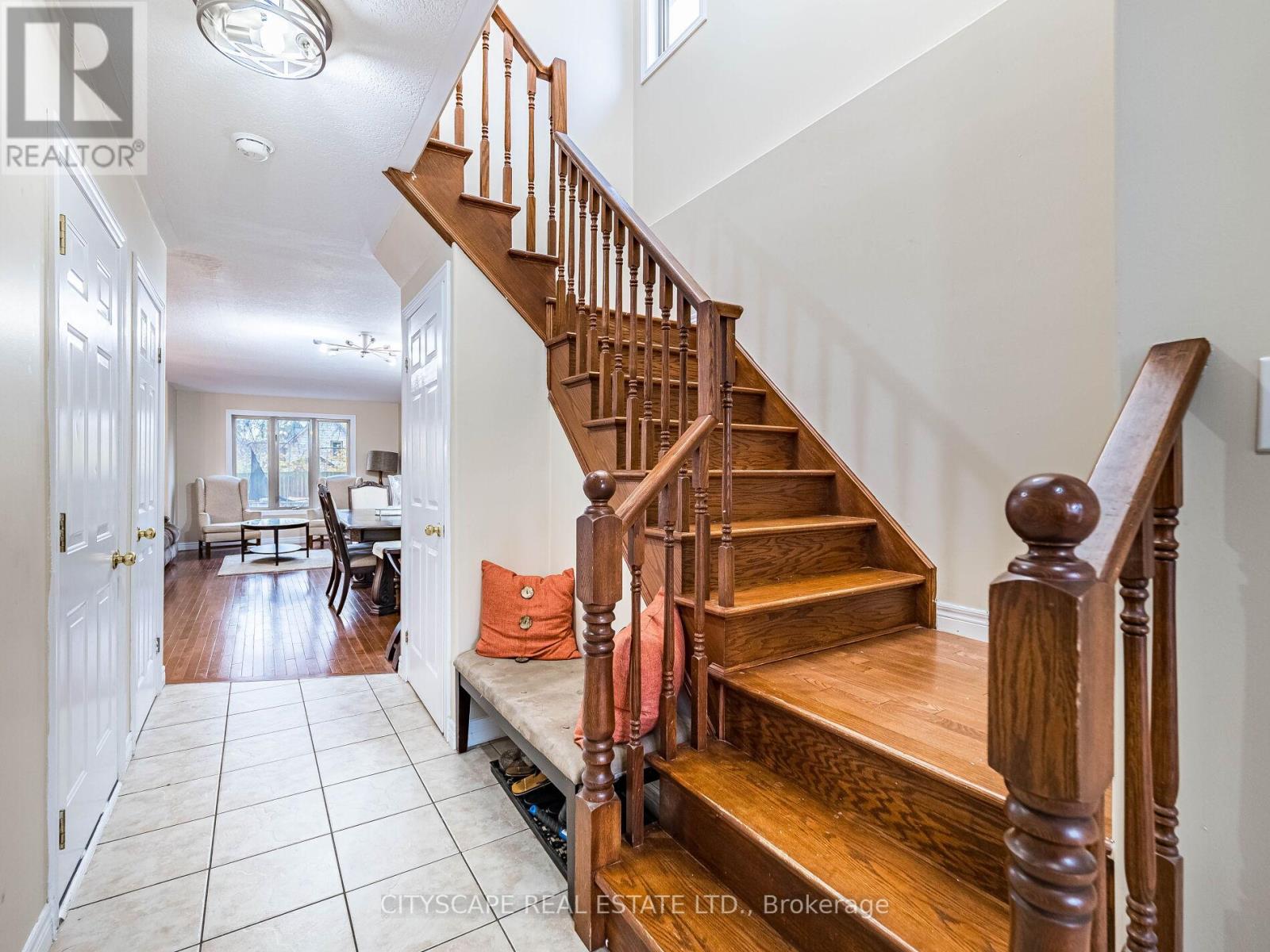 22 Jones Street, Hamilton, Ontario  L8R 1X8 - Photo 5 - X12530834