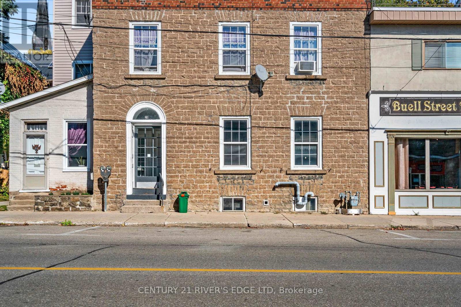 1 - 29 BUELL STREET, Brockville, Ontario