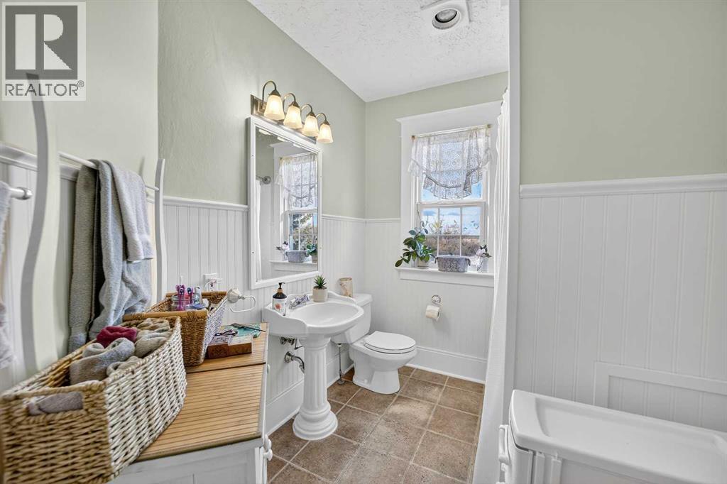 32026 35, Rural Mountain View County, Alberta  T0M 0W0 - Photo 23 - A2267024