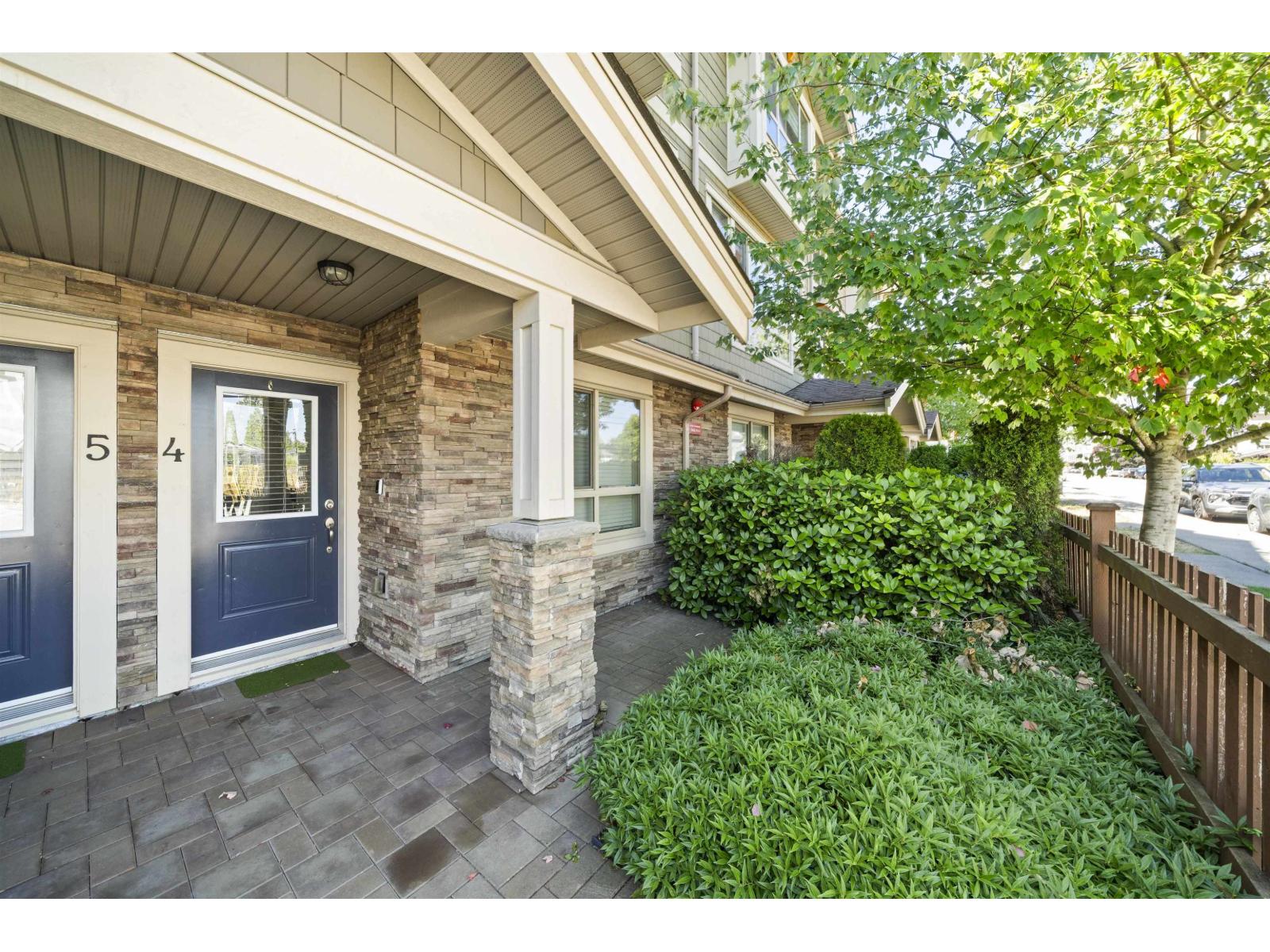 4 19752 55A AVENUE, Langley, British Columbia