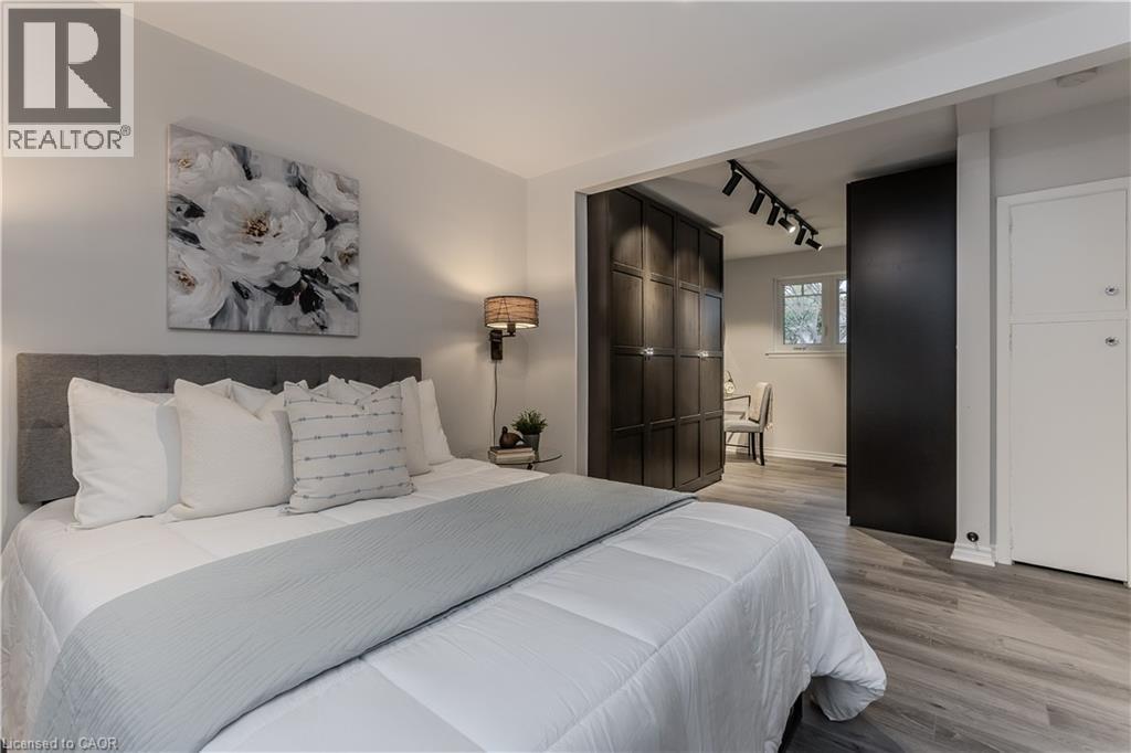 260 Foxbar Road, Burlington, Ontario  L7L 3A3 - Photo 15 - 40786908