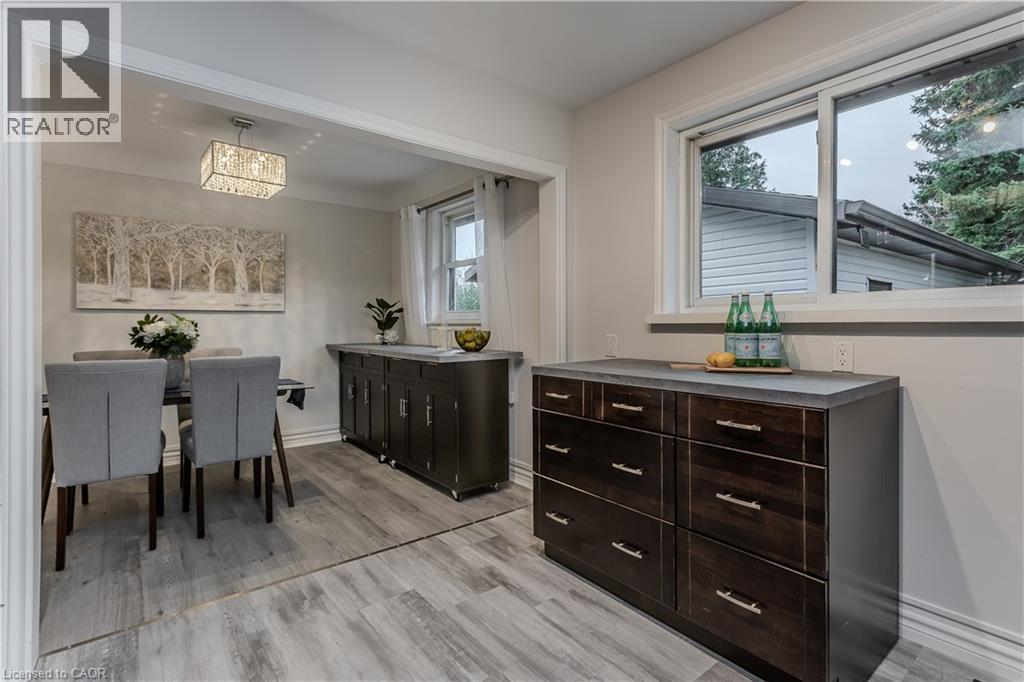 260 Foxbar Road, Burlington, Ontario  L7L 3A3 - Photo 10 - 40786908