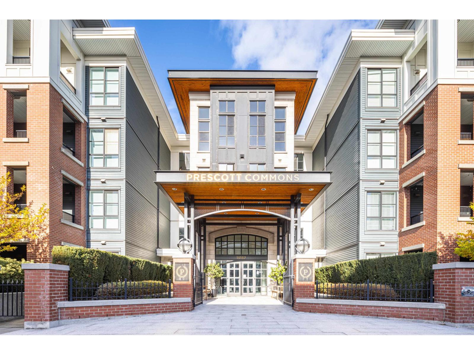 411 15137 33 AVENUE, Surrey, British Columbia