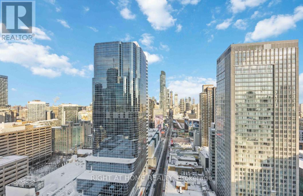 197 Yonge Street, Toronto, Ontario  M5B 1M4 - Photo 4 - C12530902