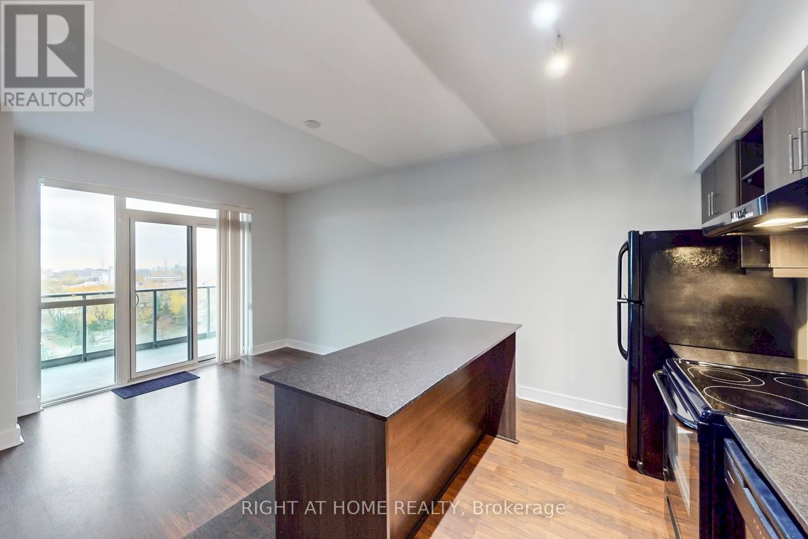 813 - 35 Brian Peck Crescent, Toronto, Ontario  M4G 0A5 - Photo 24 - C12530932