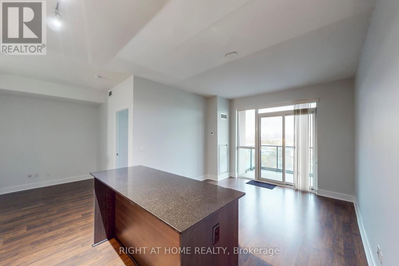 813 - 35 Brian Peck Crescent, Toronto, Ontario  M4G 0A5 - Photo 26 - C12530932