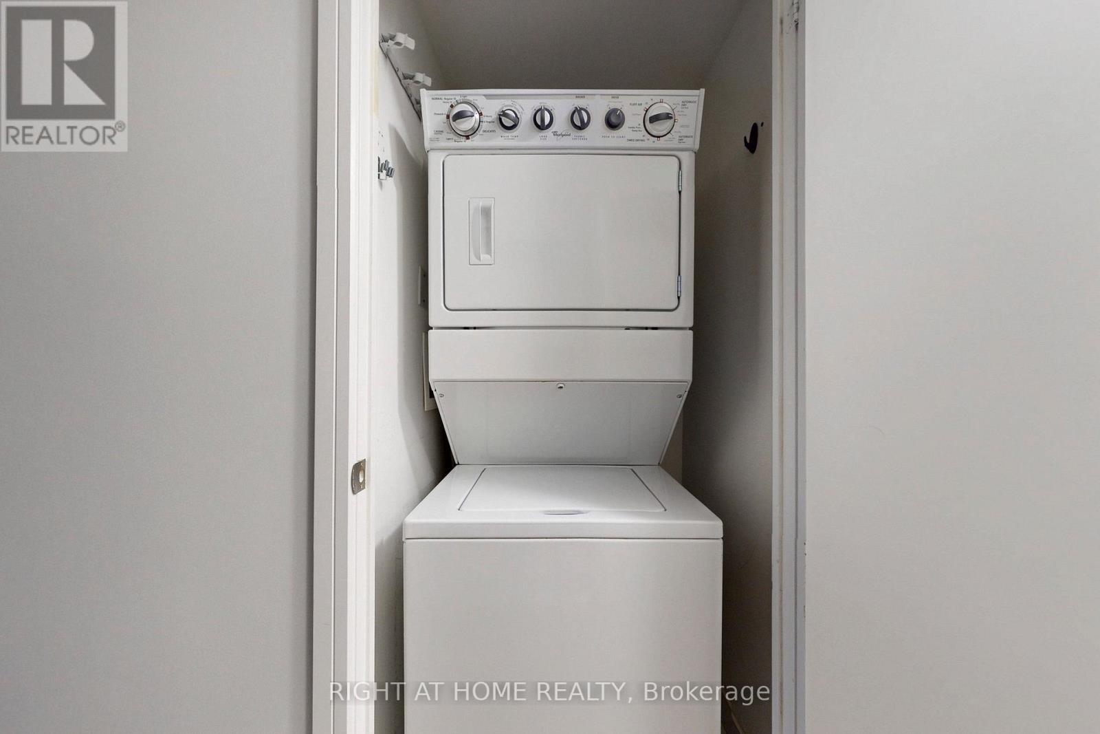 813 - 35 Brian Peck Crescent, Toronto, Ontario  M4G 0A5 - Photo 42 - C12530932