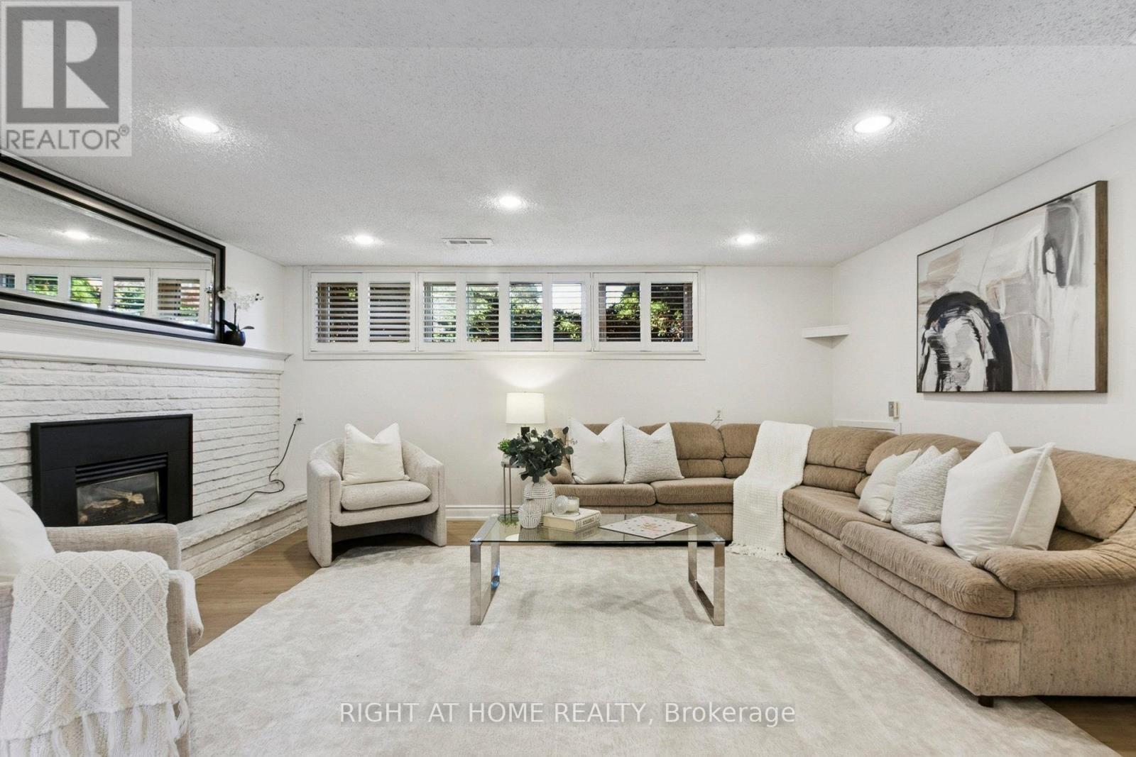 421 East Avenue E, Toronto, Ontario  M1C 2W7 - Photo 15 - E12530898