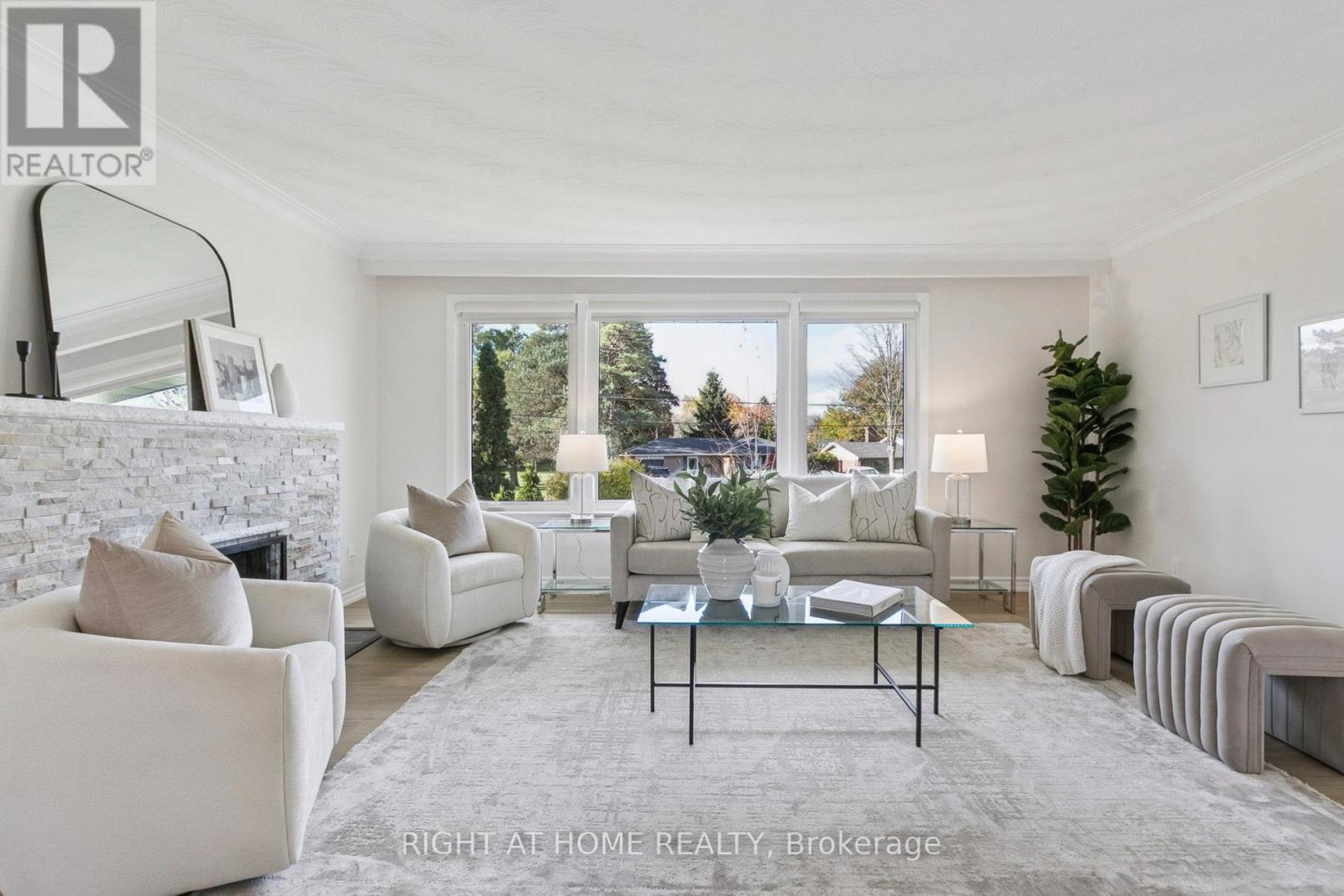 421 East Avenue E, Toronto, Ontario  M1C 2W7 - Photo 3 - E12530898