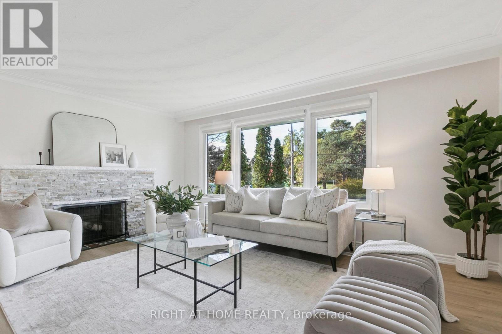 421 East Avenue E, Toronto, Ontario  M1C 2W7 - Photo 4 - E12530898