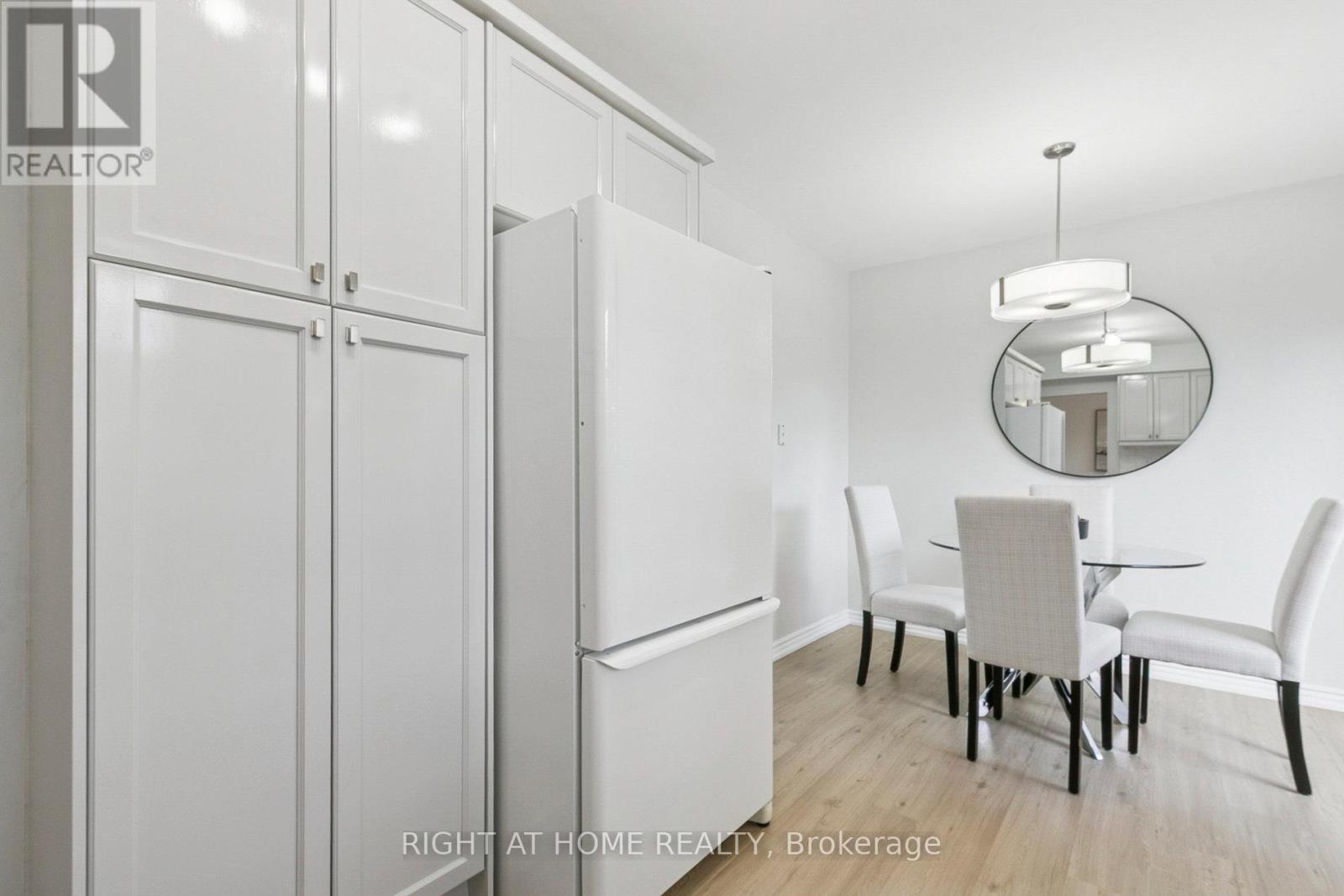 421 East Avenue E, Toronto, Ontario  M1C 2W7 - Photo 7 - E12530898