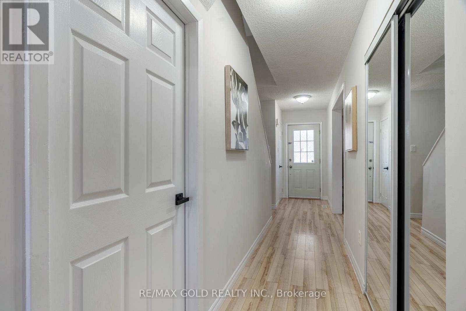 36 Guthrie Crescent, Whitby, Ontario  L1P 1A5 - Photo 8 - E12530964