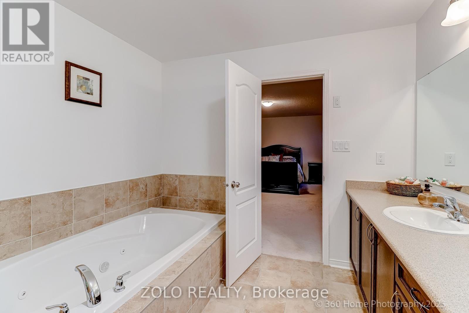 2012 Queensbury Drive, Oshawa, Ontario  L1K 0R9 - Photo 18 - E12530966