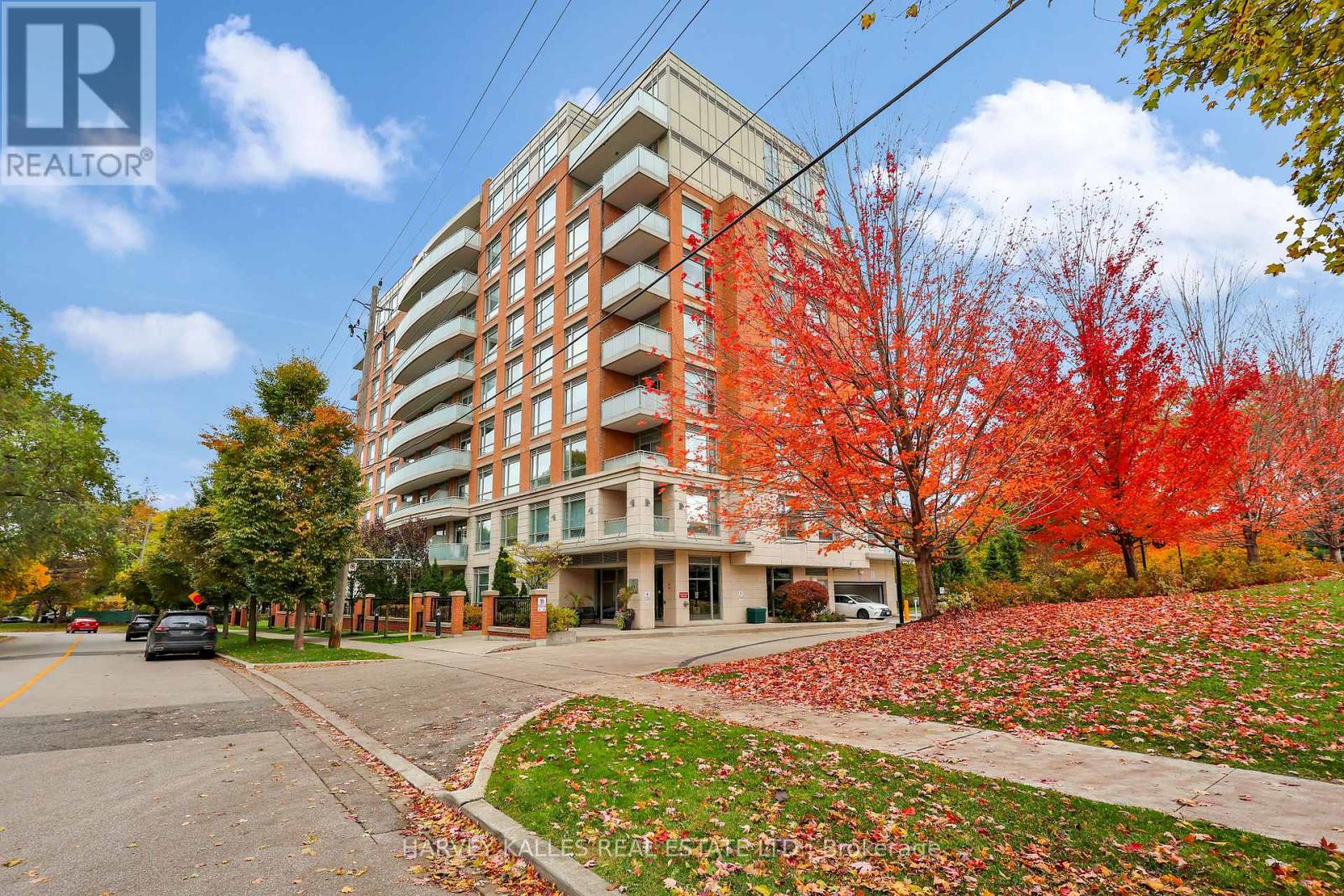 305 - 17 RUDDINGTON DRIVE, Toronto, Ontario