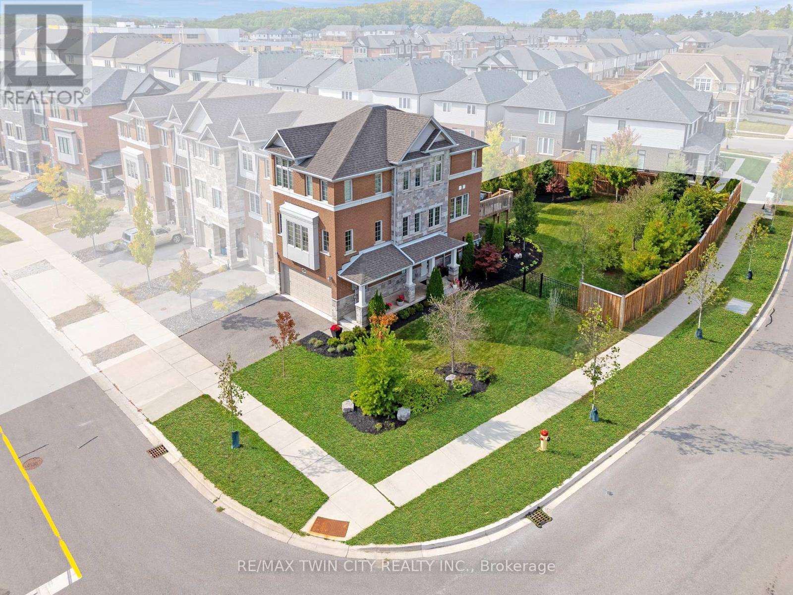 41 Sportsman Hill Street, Kitchener, Ontario  N2P 0J4 - Photo 45 - X12453754