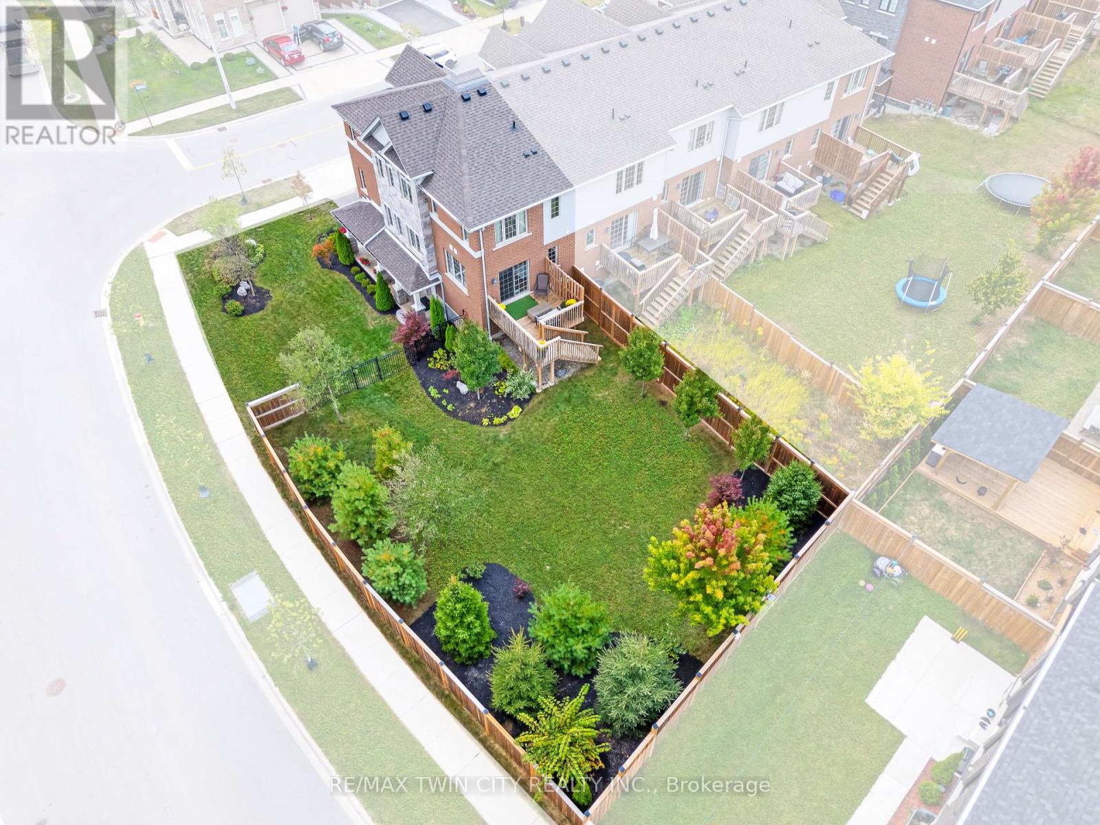 41 Sportsman Hill Street, Kitchener, Ontario  N2P 0J4 - Photo 46 - X12453754