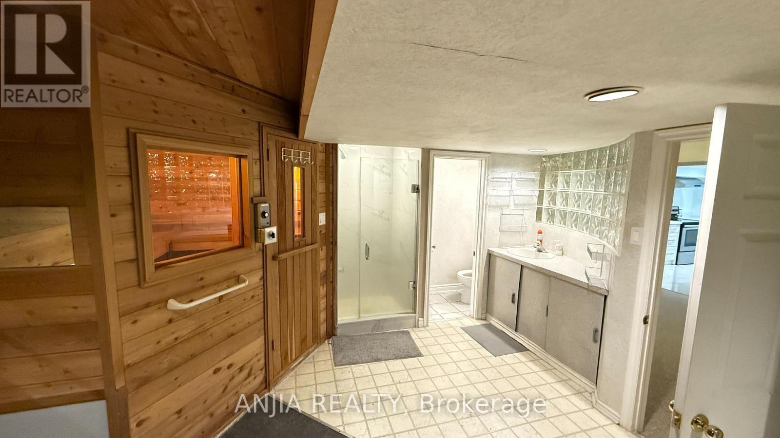 1 Brewsland Crescent, Markham, Ontario  L3T 7H1 - Photo 8 - N12530914