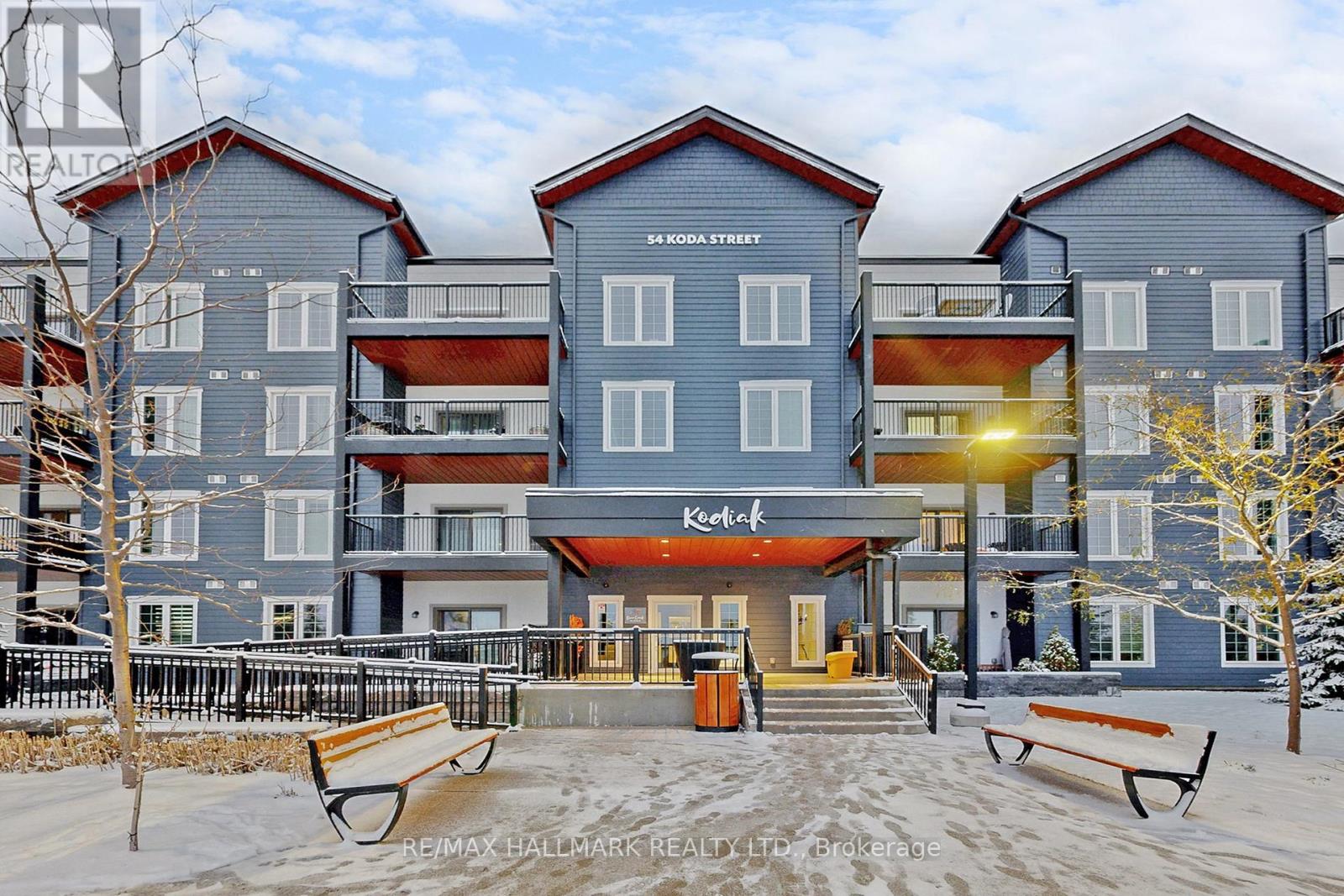 417 - 54 KODA STREET, Barrie, Ontario