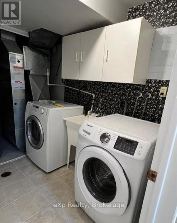 213 Northlake Drive, Waterloo, Ontario  N2V 1A6 - Photo 12 - X12530986