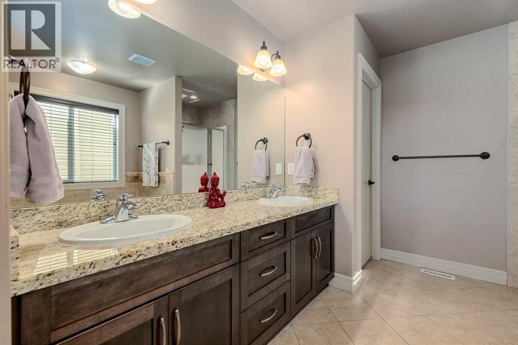 3 Kincora Glen Bay Nw, Calgary, Alberta  T3R 0C1 - Photo 24 - A2259597