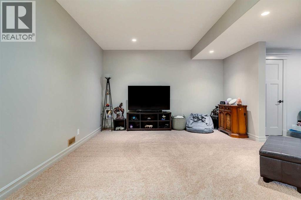 3 Kincora Glen Bay Nw, Calgary, Alberta  T3R 0C1 - Photo 34 - A2259597