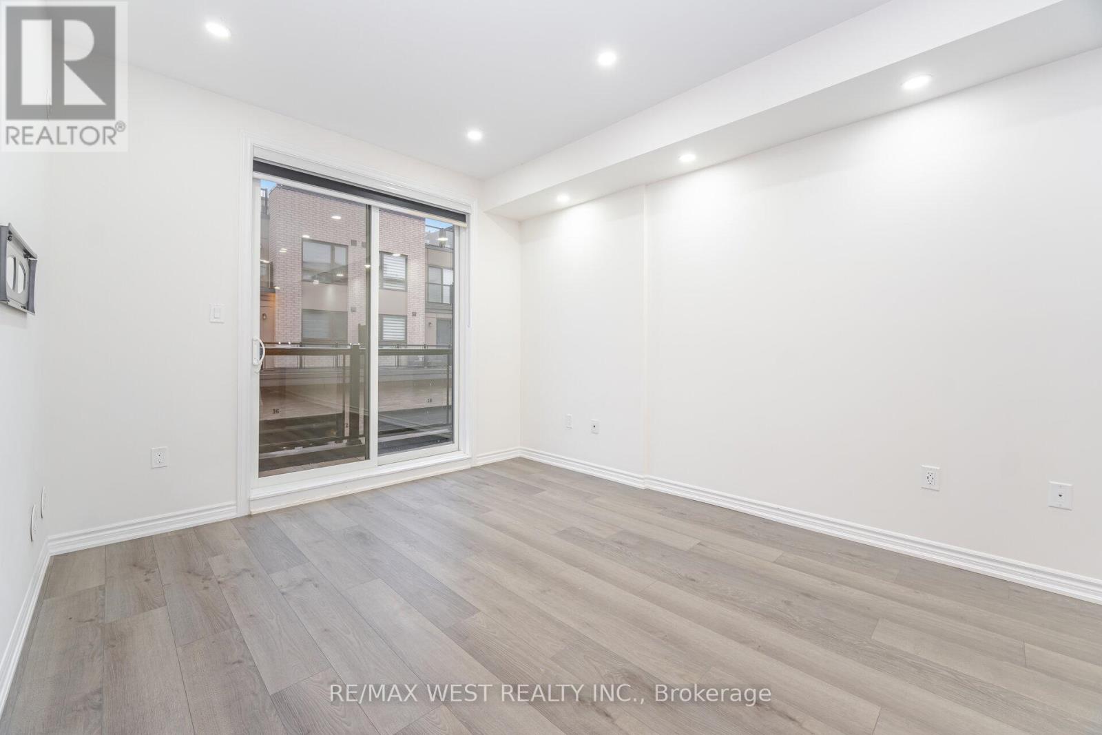 14 - 30 Woodstream Drive, Toronto, Ontario  M9W 0G1 - Photo 12 - W12530856