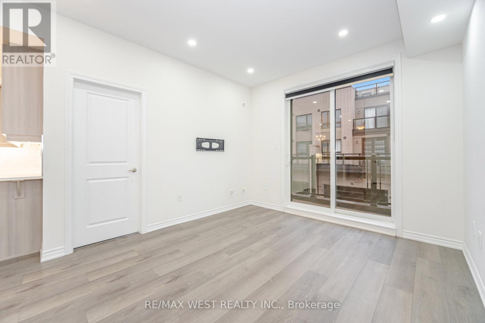 14 - 30 Woodstream Drive, Toronto, Ontario  M9W 0G1 - Photo 13 - W12530856