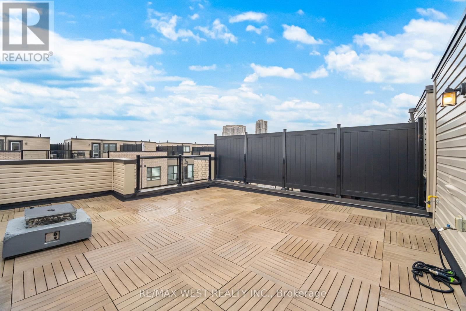 14 - 30 Woodstream Drive, Toronto, Ontario  M9W 0G1 - Photo 41 - W12530856