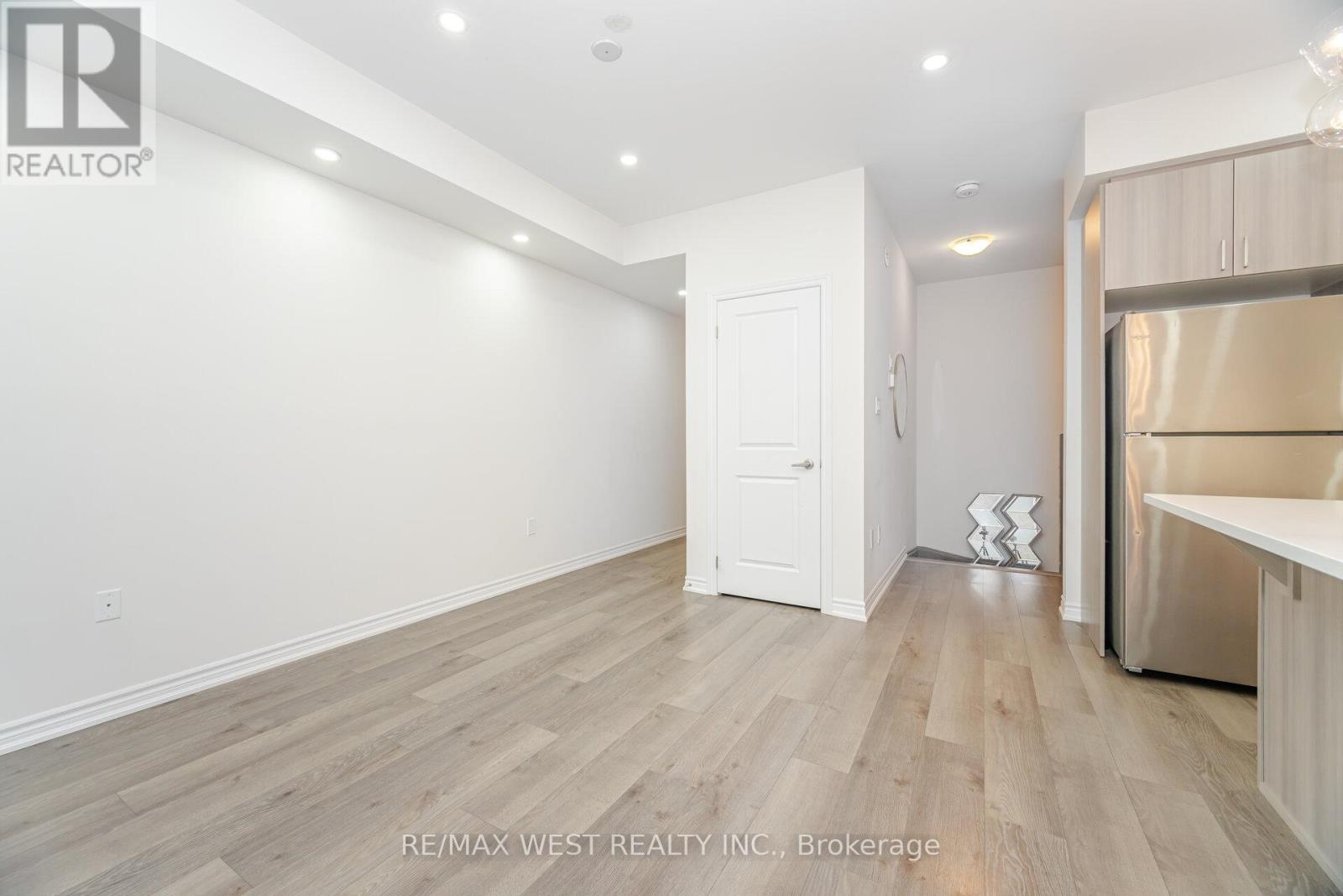 14 - 30 Woodstream Drive, Toronto, Ontario  M9W 0G1 - Photo 9 - W12530856