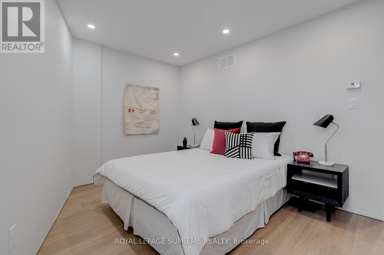 2 - 101 Bernice Crescent, Toronto, Ontario  M6N 1W7 - Photo 18 - W12530890