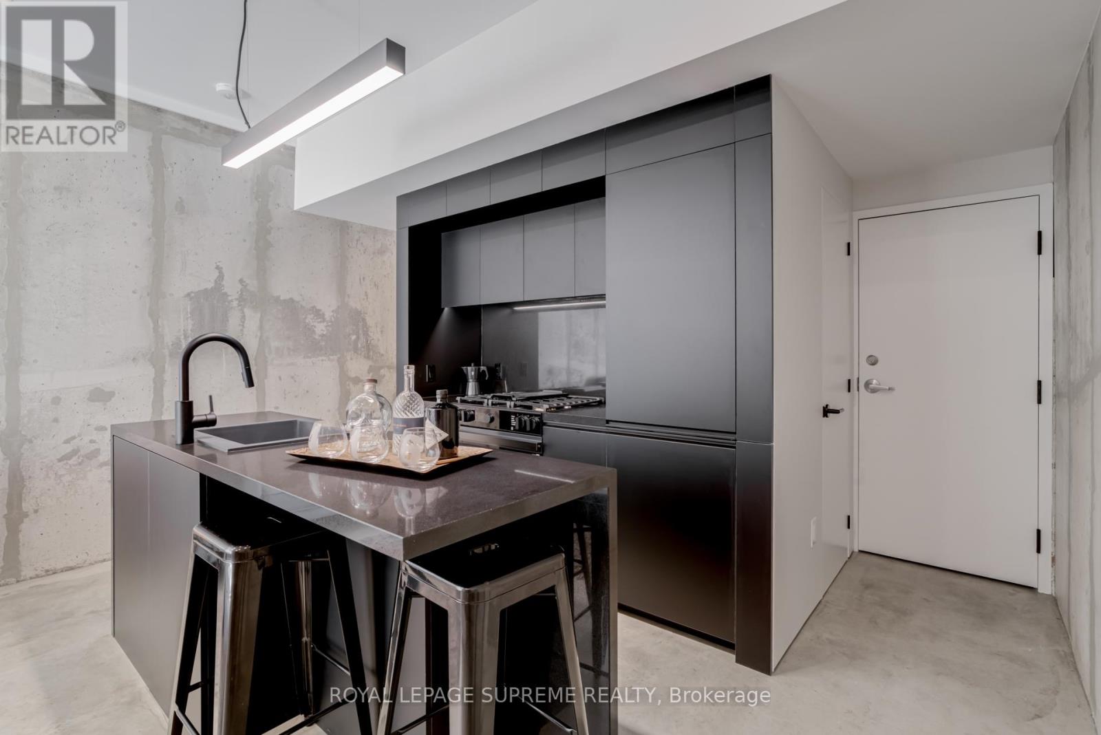 2 - 101 Bernice Crescent, Toronto, Ontario  M6N 1W7 - Photo 9 - W12530890