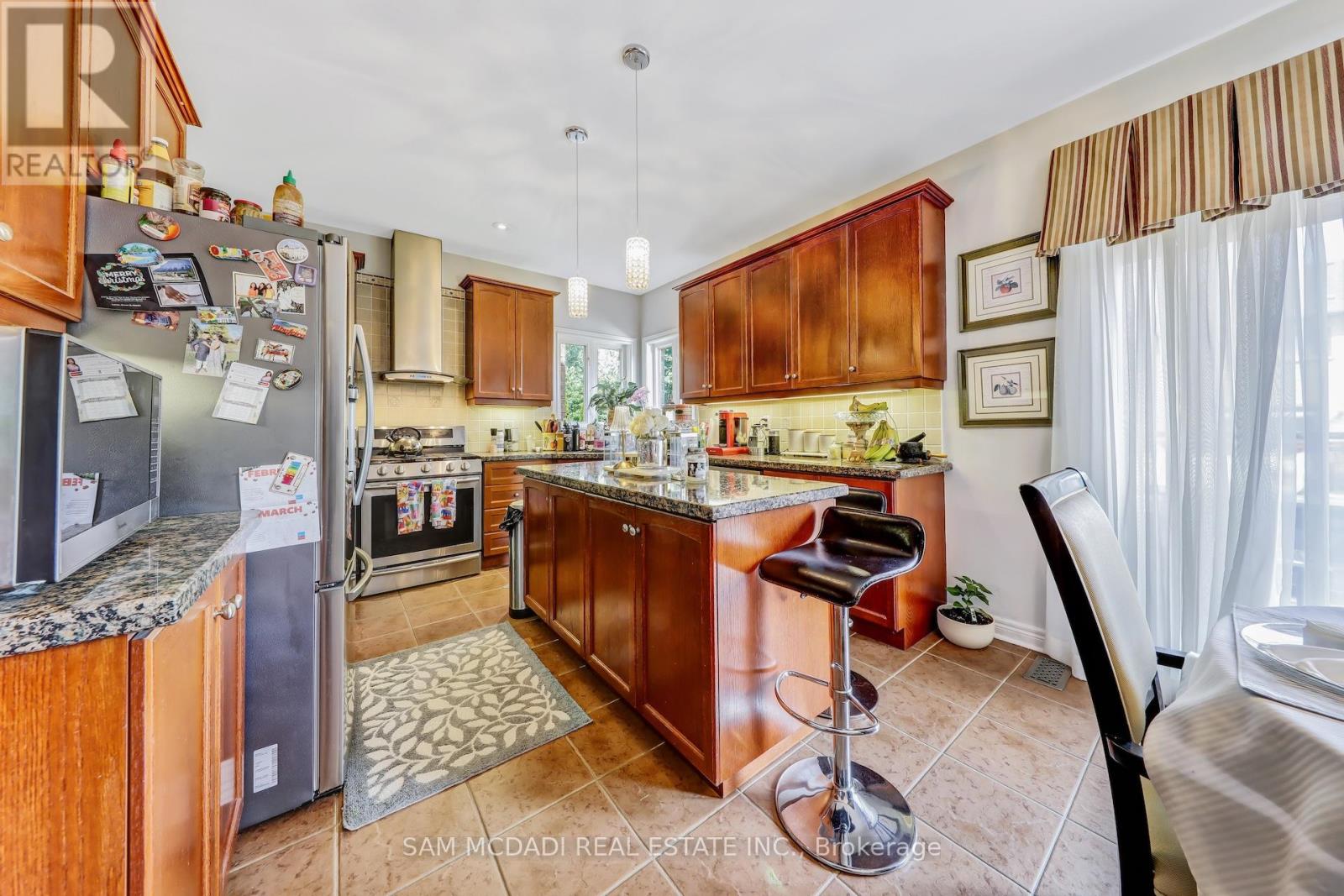 3306 Fox Run Circle, Oakville, Ontario  L6L 6W5 - Photo 15 - W12530892