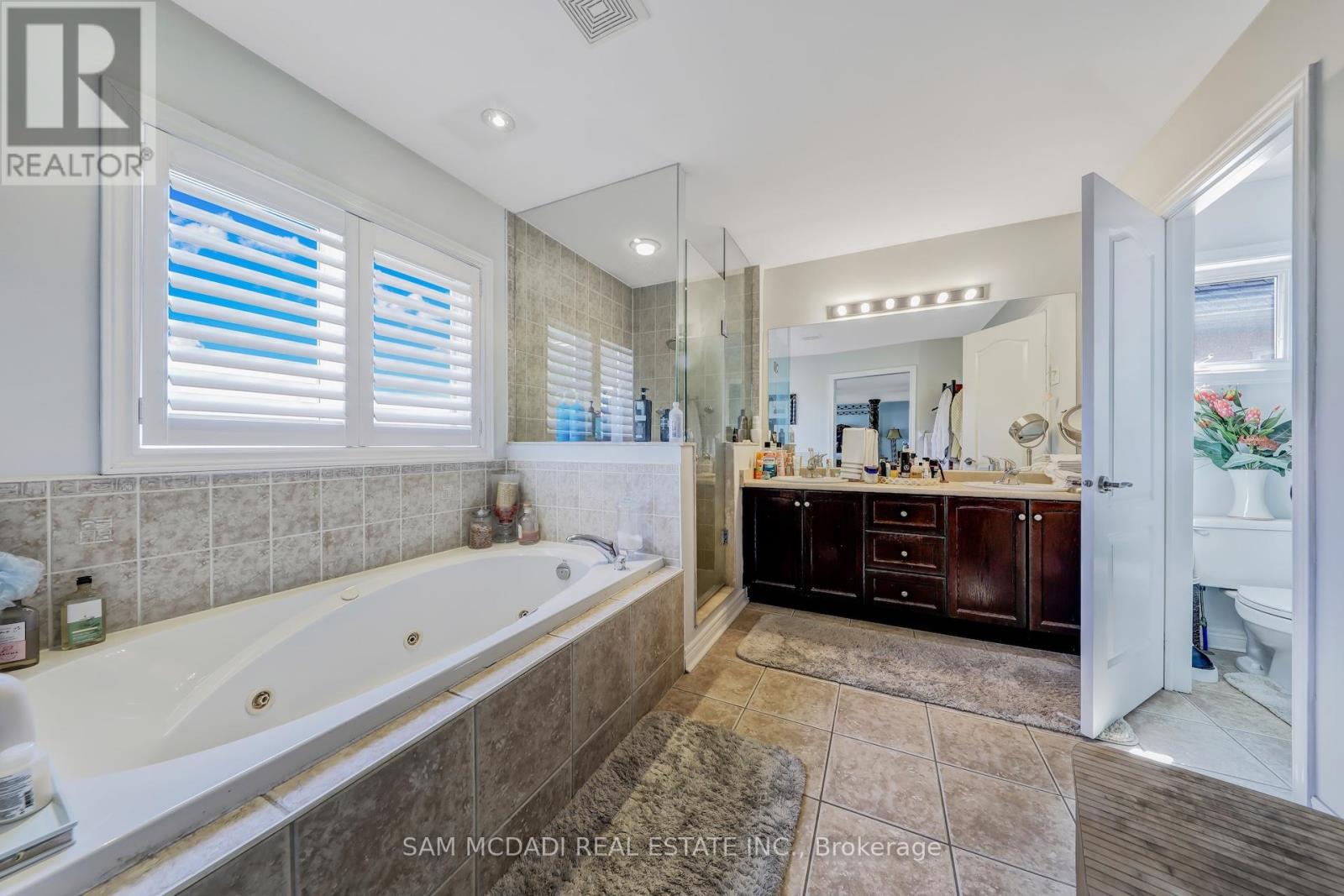 3306 Fox Run Circle, Oakville, Ontario  L6L 6W5 - Photo 36 - W12530892