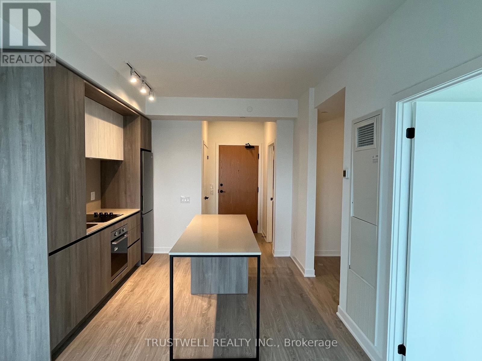 1605 - 2495 Eglinton Avenue W, Mississauga, Ontario  L5M 2V8 - Photo 4 - W12530894