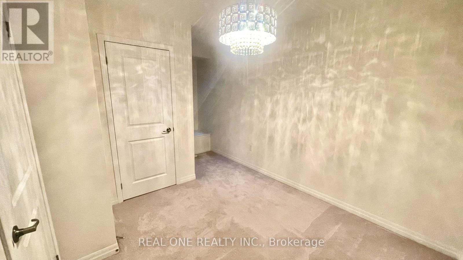 295 Ellen Davidson Drive, Oakville, Ontario  L6M 0V2 - Photo 18 - W12530906