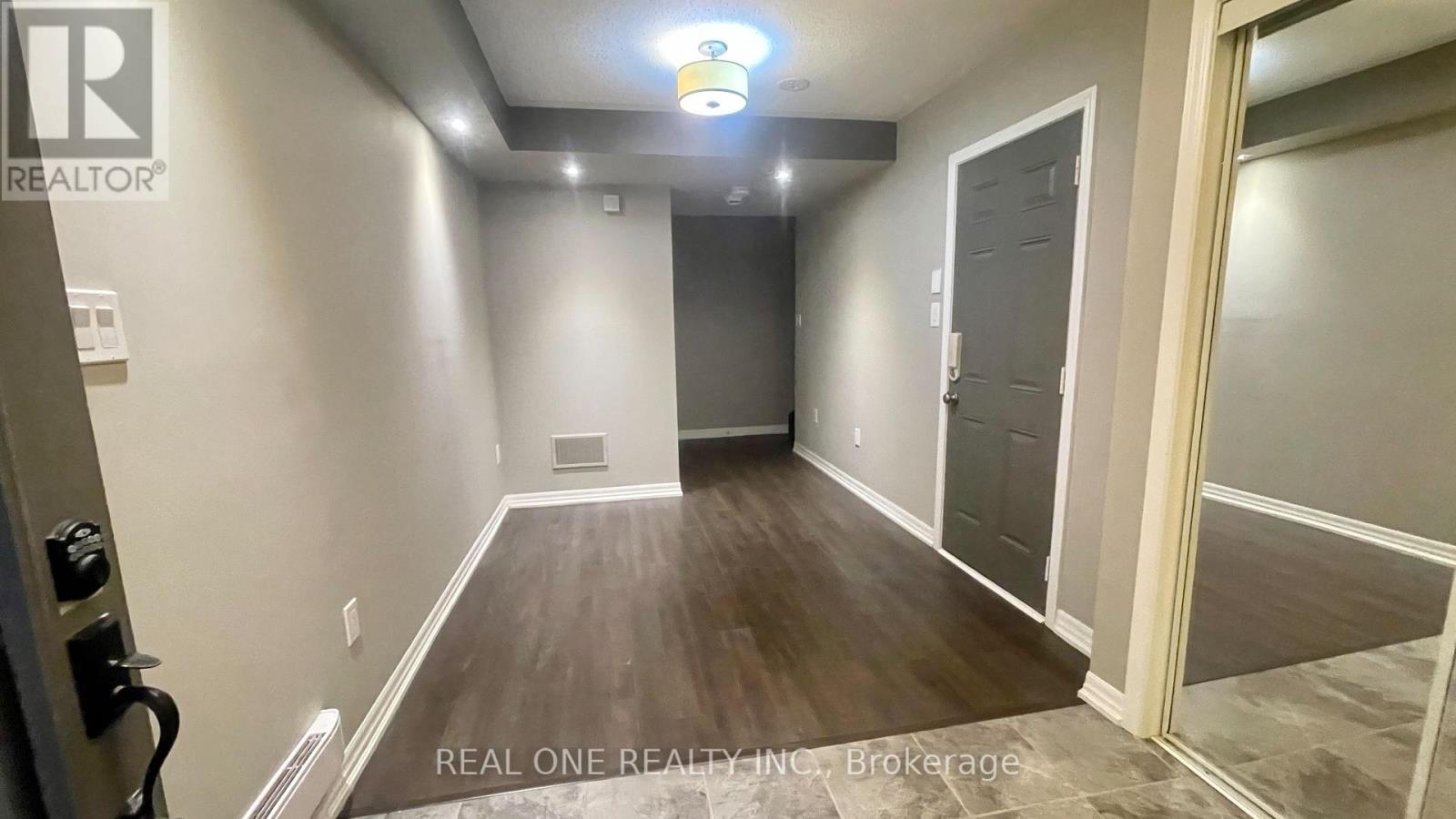 295 Ellen Davidson Drive, Oakville, Ontario  L6M 0V2 - Photo 2 - W12530906