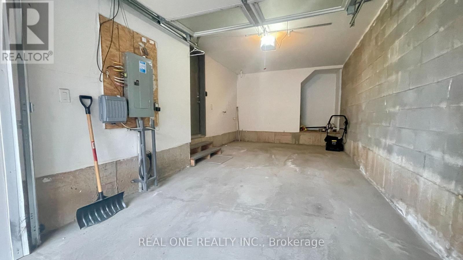 295 Ellen Davidson Drive, Oakville, Ontario  L6M 0V2 - Photo 30 - W12530906