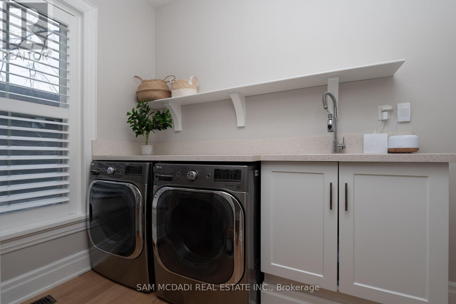 25 Victoria Street, Milton, Ontario  L9T 1S5 - Photo 14 - W12530960