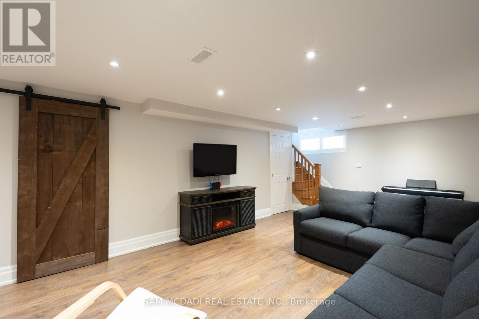 25 Victoria Street, Milton, Ontario  L9T 1S5 - Photo 33 - W12530960