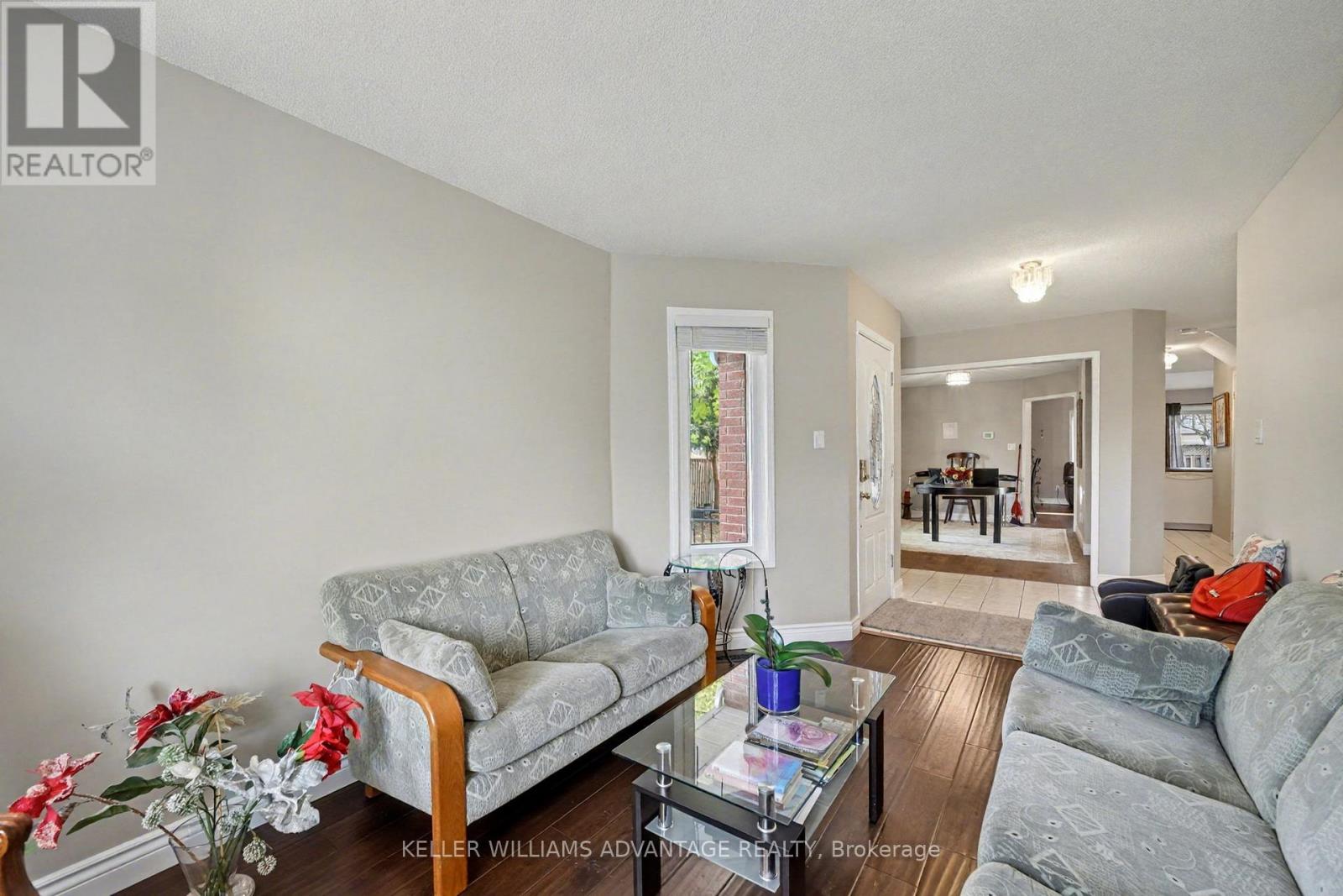17 James Young Drive, Halton Hills, Ontario  L7G 5S6 - Photo 7 - W12530968