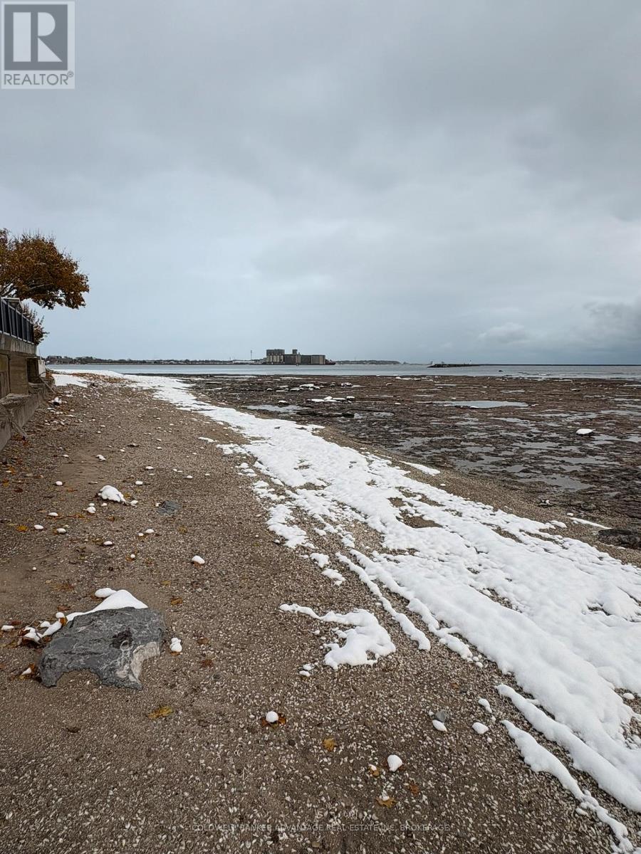 13 Lakewood Crescent, Port Colborne, Ontario  L3K 2S9 - Photo 4 - X12530974